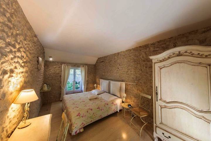 Chambre d’hôte pour 3 personnes, avec Terrasse ainsi que Jardin et Vue