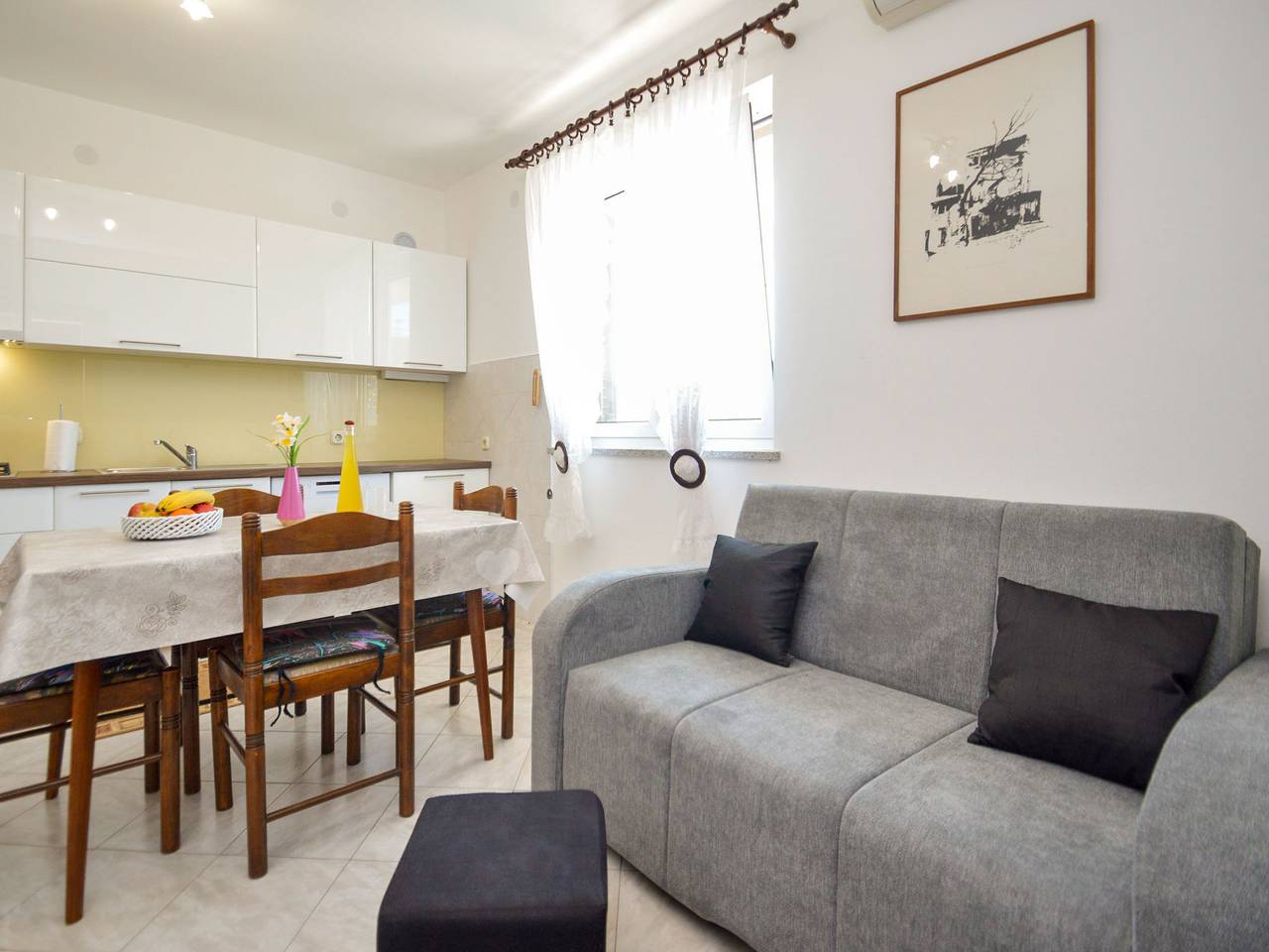 Ganze Wohnung, More in Trget, Ostküste Istrien