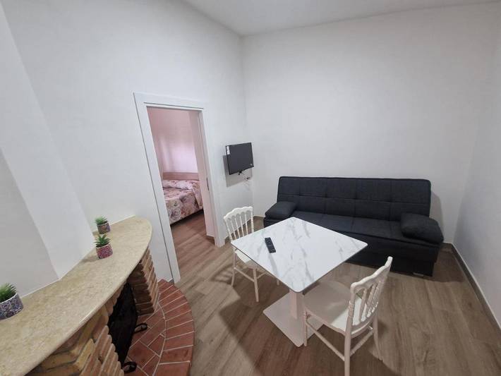 Casa vacanza per 7 persone, con balcone e giardino nonché panorama a Paestum