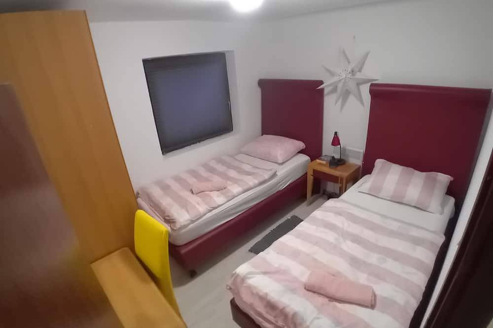 House  Ivano ,for 2-12 people , Holiday home in Rudanovac, Lacs de Plitvice