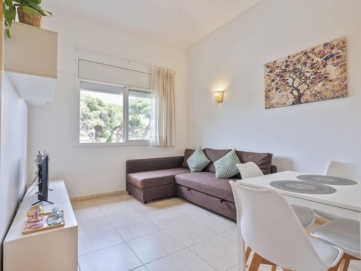 Ferienwohnung für 4 Personen, mit Balkon/Terrasse und Garten sowie Pool in Castelldefels - 3
