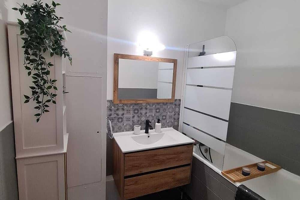 Entire apartment, Appart Opéra Massy in Massy, Essonne