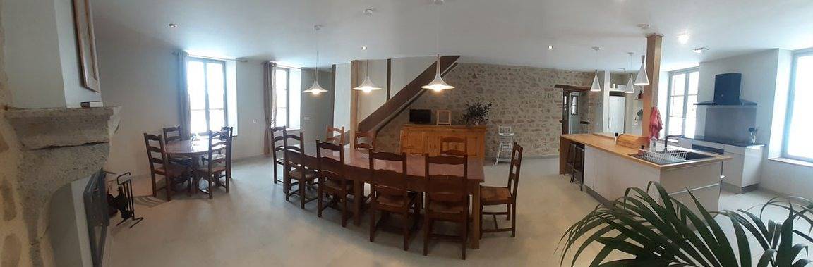 Gîte pour 15 personnes, avec jardin ainsi que jacuzzi et terrasse dans Côte-d'Or - 4