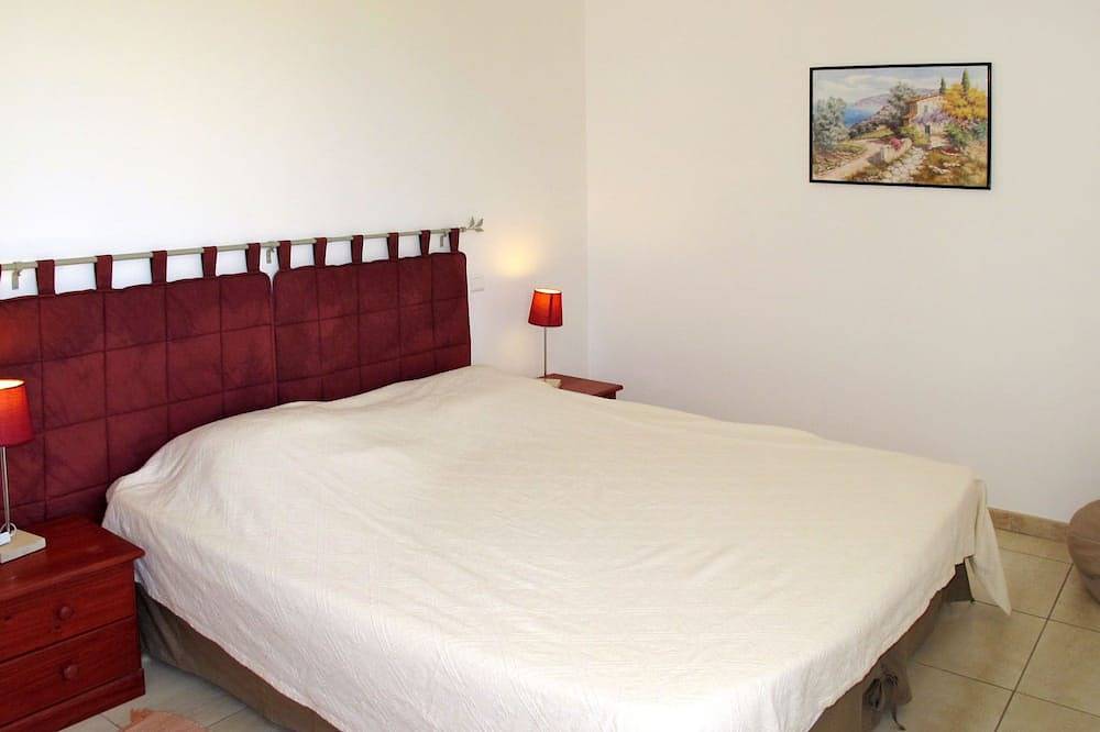 Les Lilas Blancs by Interhome in Valréas, Enclave de Valreas