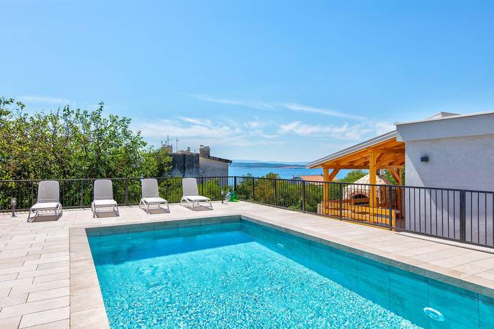 Ferienwohnung für 5 Personen, mit Terrasse und Pool sowie Garten, kinderfreundlich in Crikvenica - 2