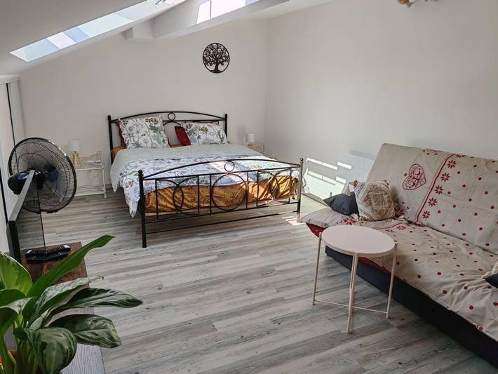 Gîte pour 4 personnes, avec Jardin à Bassens