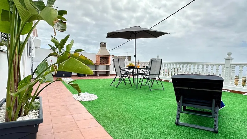 Apartamento de vacaciones para 2 personas, con vistas y terraza - 1
