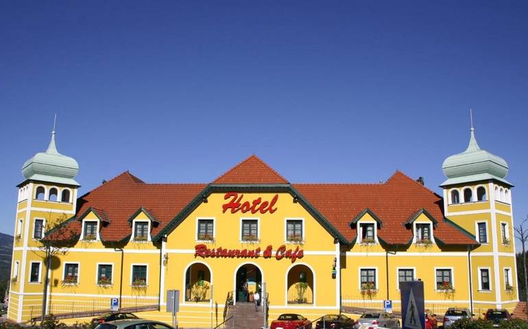 Hotel für 3 Personen, mit Terrasse und Garten, mit Haustier