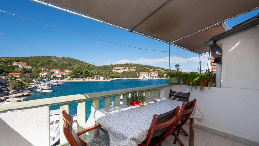 Ferienwohnung für 5 Personen, mit Terrasse