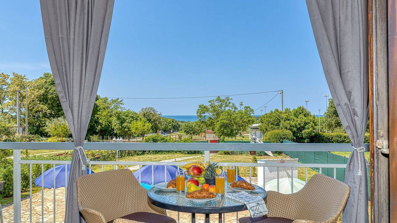 Ganze Ferienwohnung, Ferienwohnung für 5 Personen (45 m²) in Červar-porat in Cervar, Porec und Umgebung