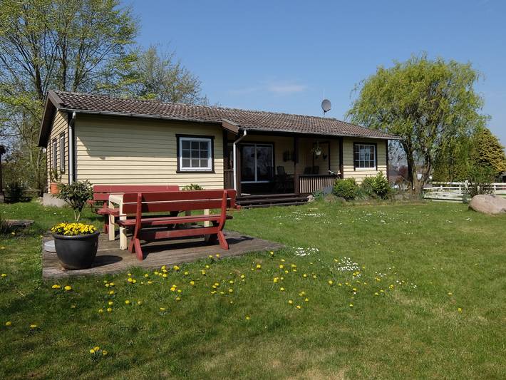 Ferienhaus für 4 Personen, mit Terrasse und Garten in Owschlag