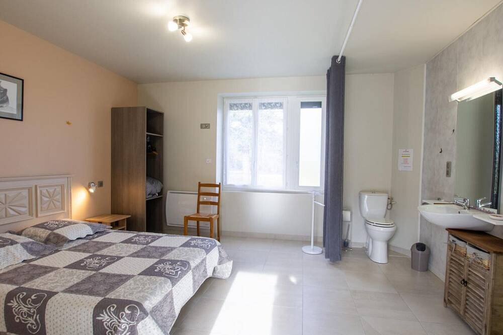 Maison périgourdine avec piscine chauffée et Wifi in Les Coteaux Périgourdins, Périgord Noir