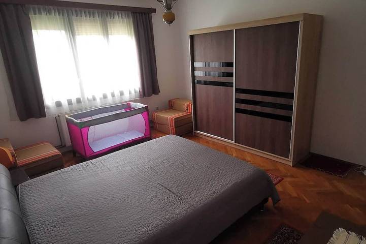 Ferienhaus für 6 Personen, mit Terrasse und Garten in Balatonalmadi - 2