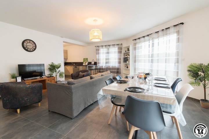 Gîte pour 6 personnes, avec jardin et terrasse