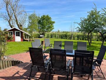 Ferienwohnung für 10 Personen, mit Terrasse und Garten sowie Ausblick in Ockholm