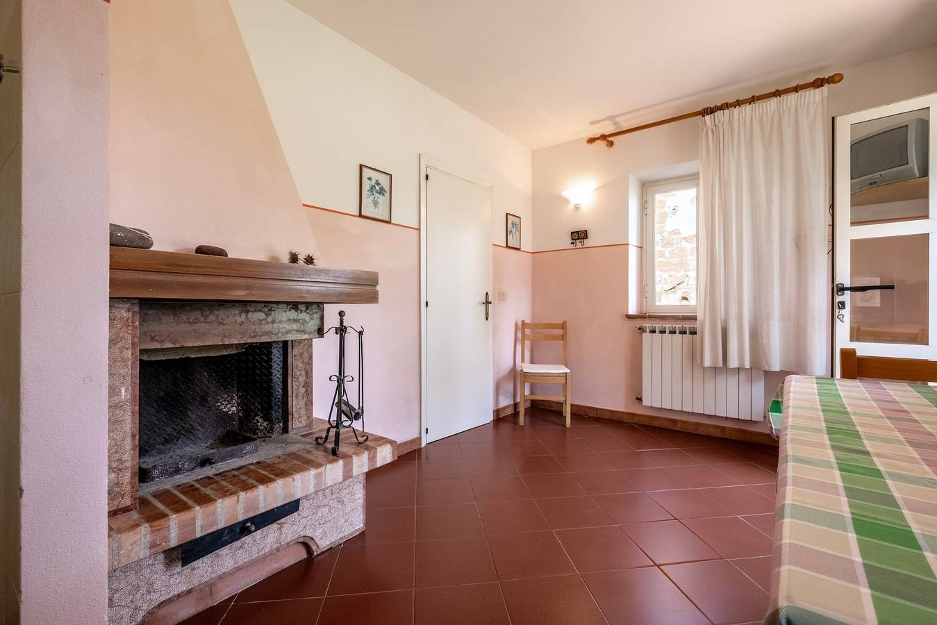 Appartamento intero, Appartamento 'Porcilaia' con piscina condivisa, terrazza privata e giardino in comune in Sorano, Provincia di Grosseto
