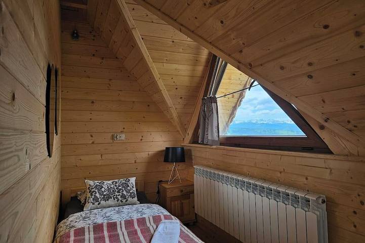 Mountain View Chalet with Hottub and Sauna — 20 Minutes to Zakopane! in Karpaten (Polen)