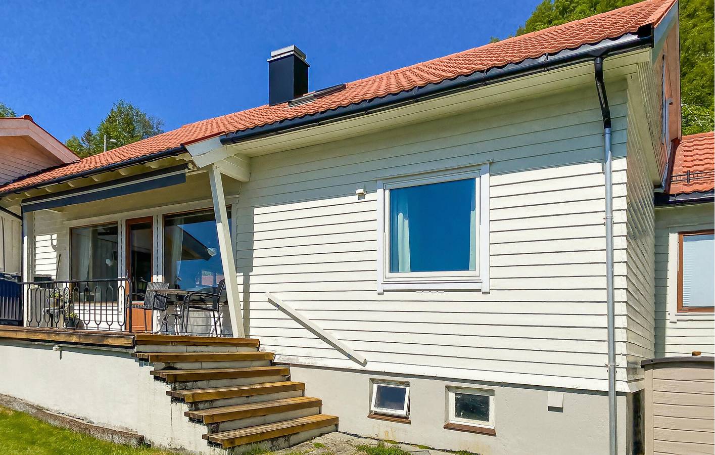 Apartamento vacacional entero, Apartamento de vacaciones para 4 personas con terraza in Selje