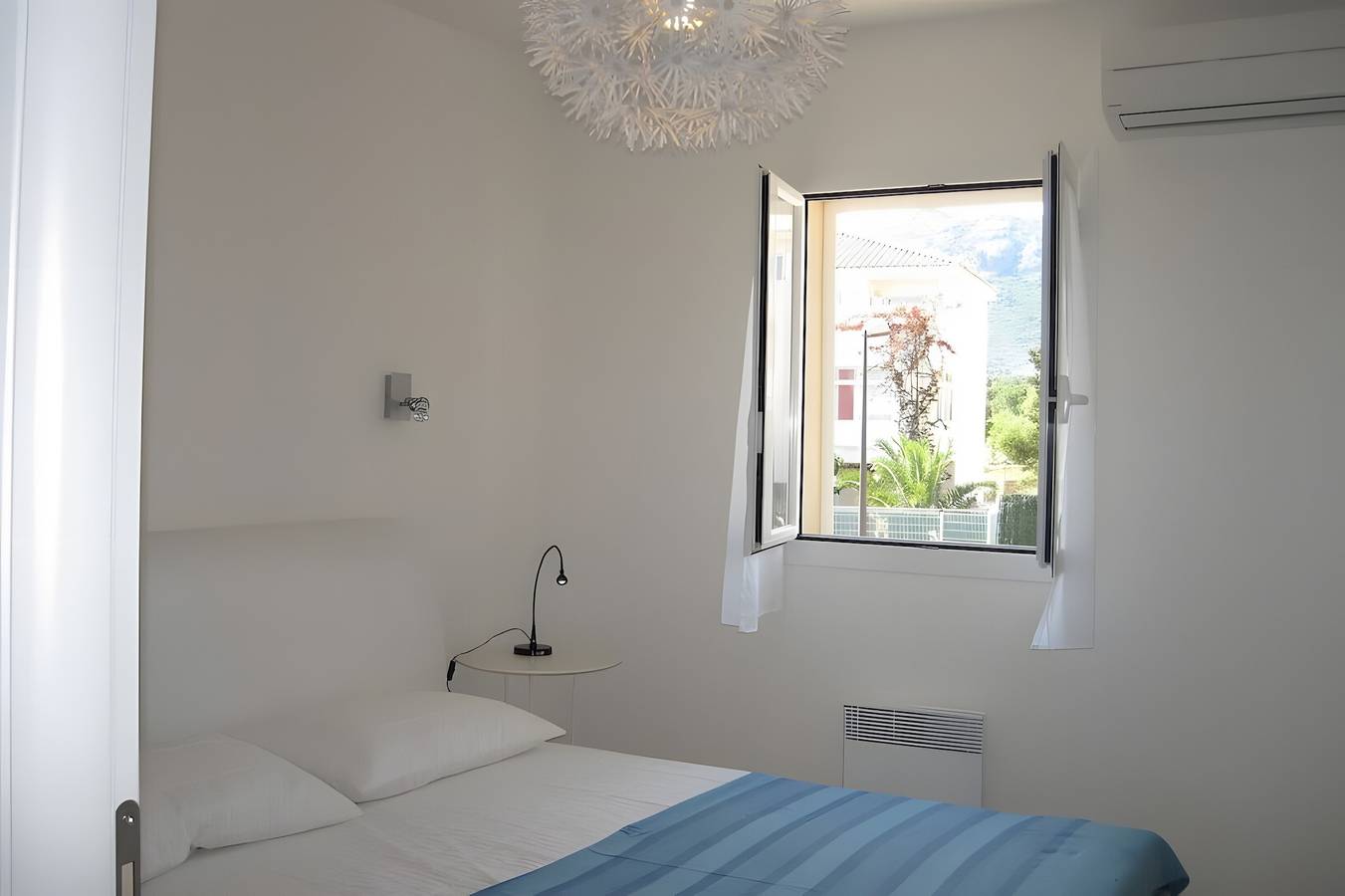 Appartement entier, Appartement T3 moderne avec grande terrasse à Calvi, proche centre et plage in Calvi, Région de Calvi