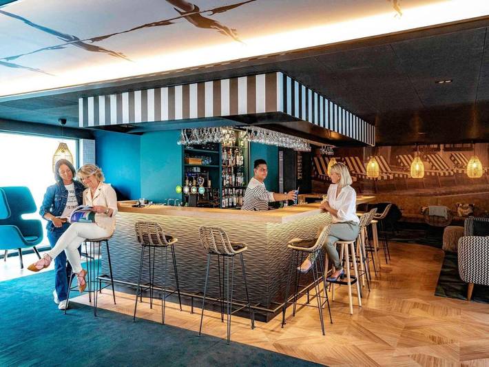 Hôtel pour 4 personnes, avec jardin et piscine, animaux acceptés