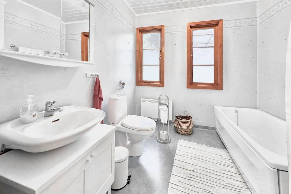 Schönes Haus mit 3 Schlafzimmern in. in Motala, Vättern