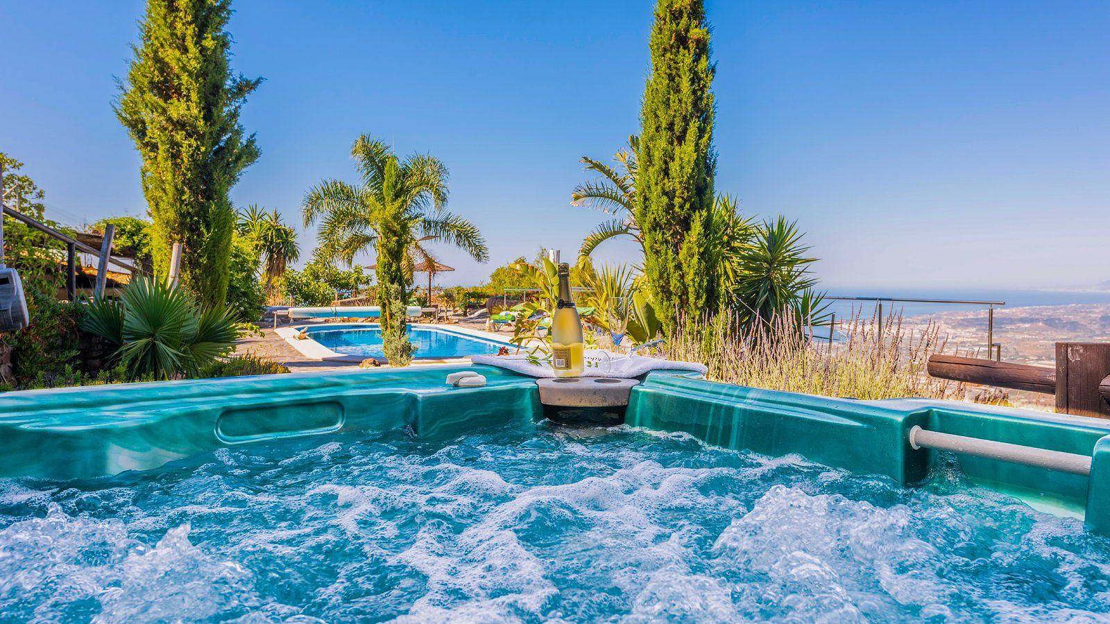 Casa del Alizé Sayalonga by Ruralidays in Sayalonga, Costa del Sol