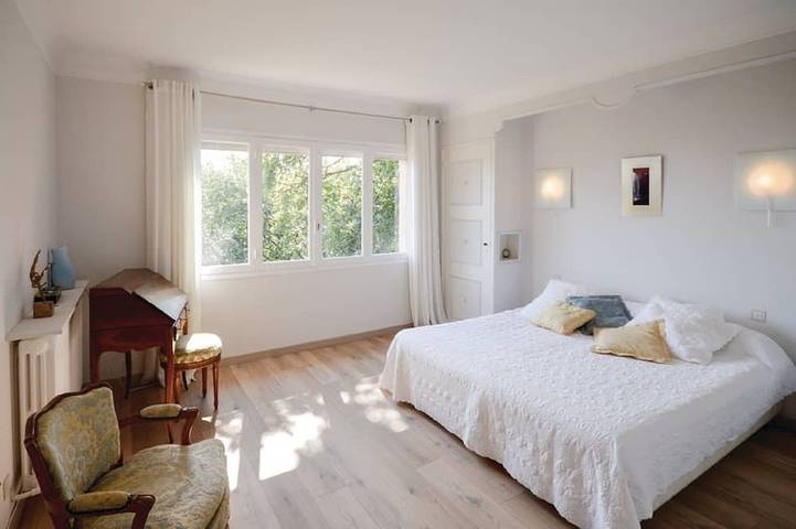 Schöne Villa an der französischen Riviera Pool und Terrasse in Spéracèdes, Mittelmeerküste (Frankreich)