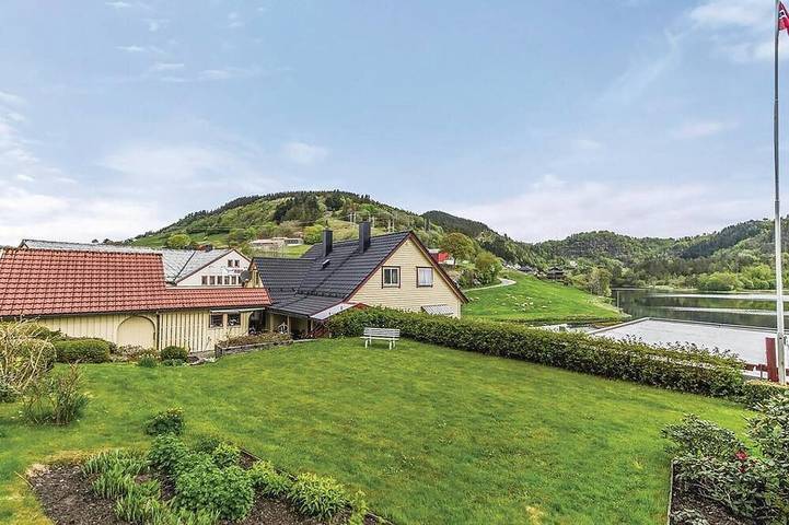 Ferienhaus für 11 Personen in Lindås