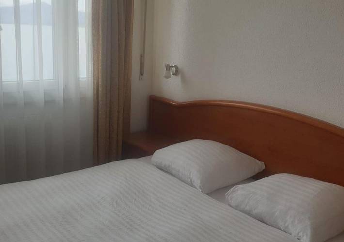 Hôtel pour 2 personnes, avec vue sur le lac ainsi que terrasse et vue à Villeneuve (Suisse) - 3