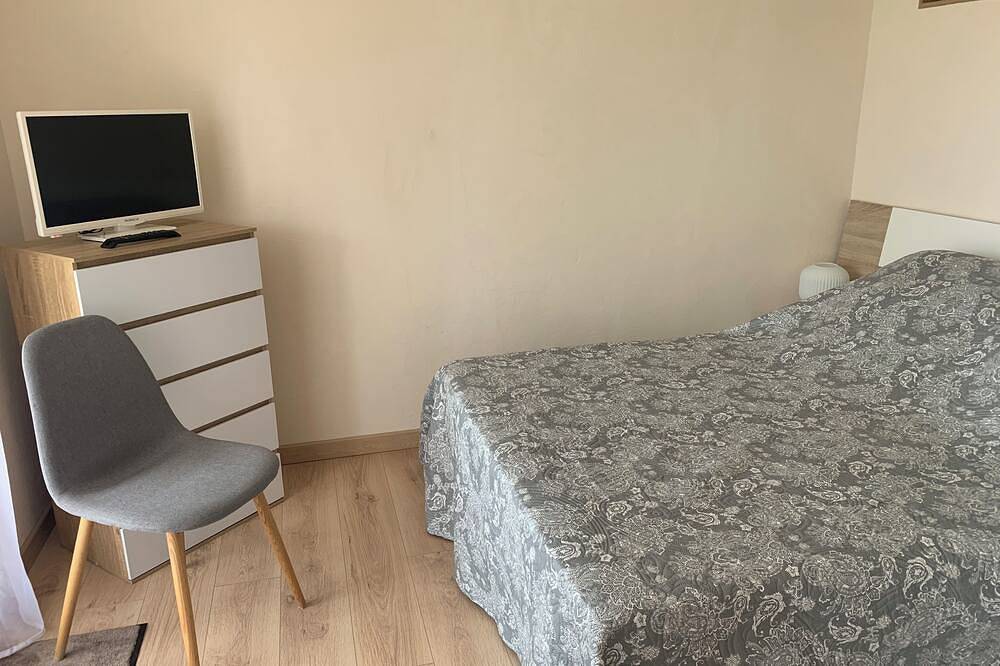 Appartement entier, Normandy Face au port . charmant T2 Rdc 2 pers. Avec terrasse & jardinet in Saint-Valery-en-Caux, Région de Dieppe