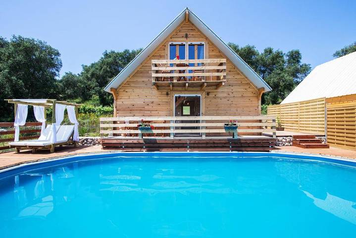 Ferienhaus für 2 Personen, mit Garten und Ausblick sowie Balkon und Pool auf Korfu - 2