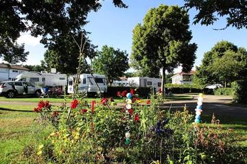 Camping für 4 Personen in Vittel, Neufchâteau (Frankreich), Bild 2