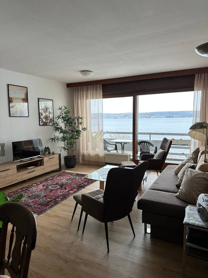 Maison d’hôtes « Fewo Strandweg Überlingen » avec vue sur la montagne, jardin partagé et balcon in Badestrand Bodensee Yachtclub Überlingen, Überlingen