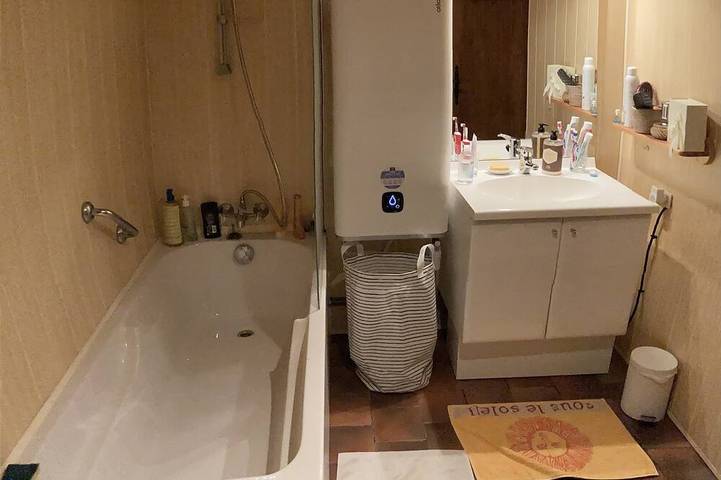 Location de vacances pour 8 personnes, avec jardin et terrasse à Saint-Victor-Montvianeix - 4