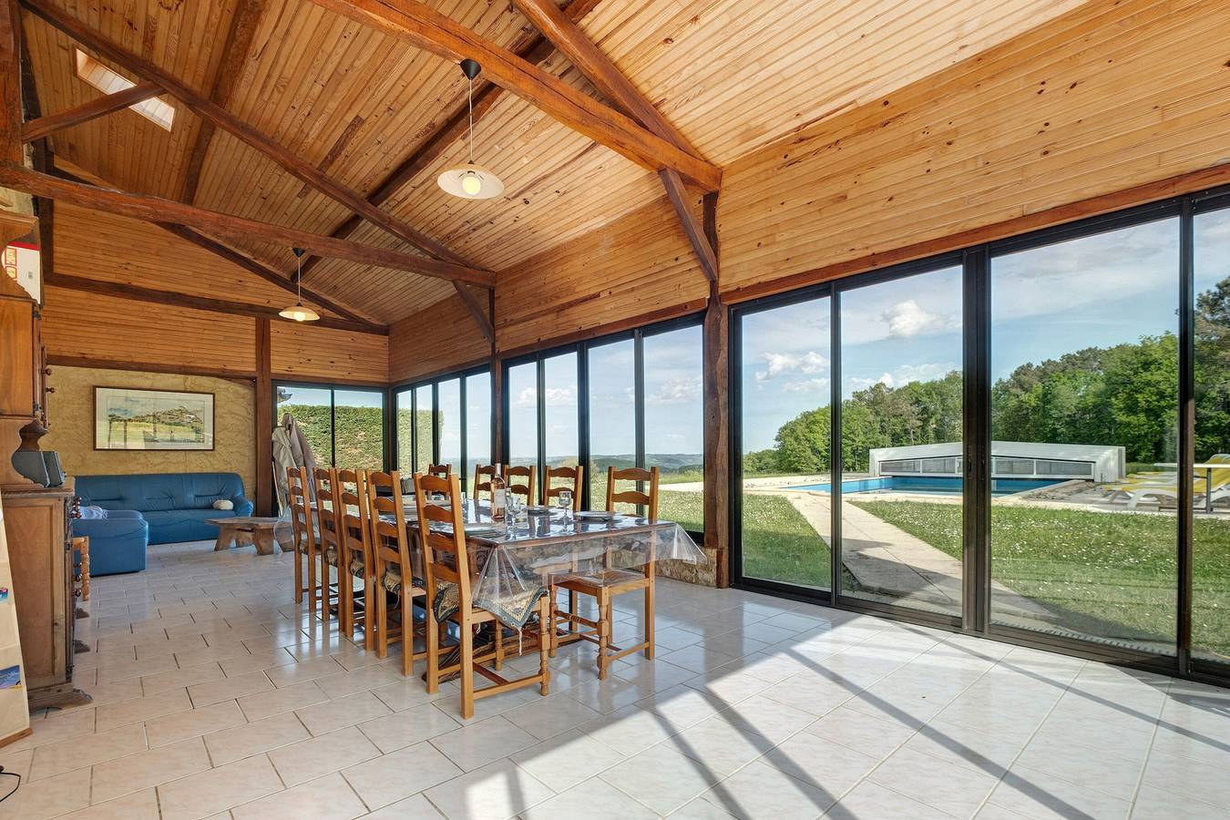 Gîte Prairie : maison de vacances avec piscine privée et jardin privatif in Cladech, Périgord Noir