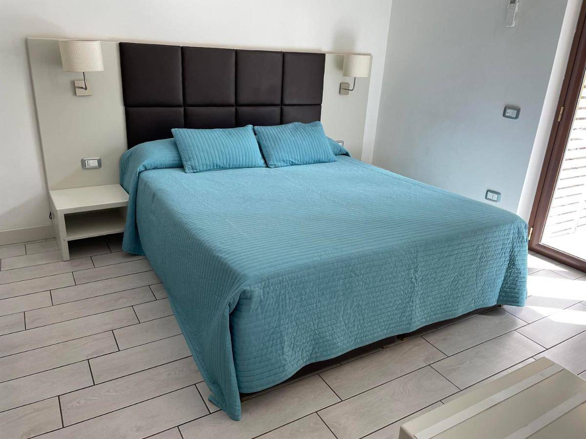 Zara in Corigliano-Rossano, Golfo di Taranto