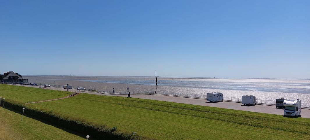 Ferienwohnung für 4 Personen, mit Ausblick und Balkon am Südstrand Wilhelmshaven