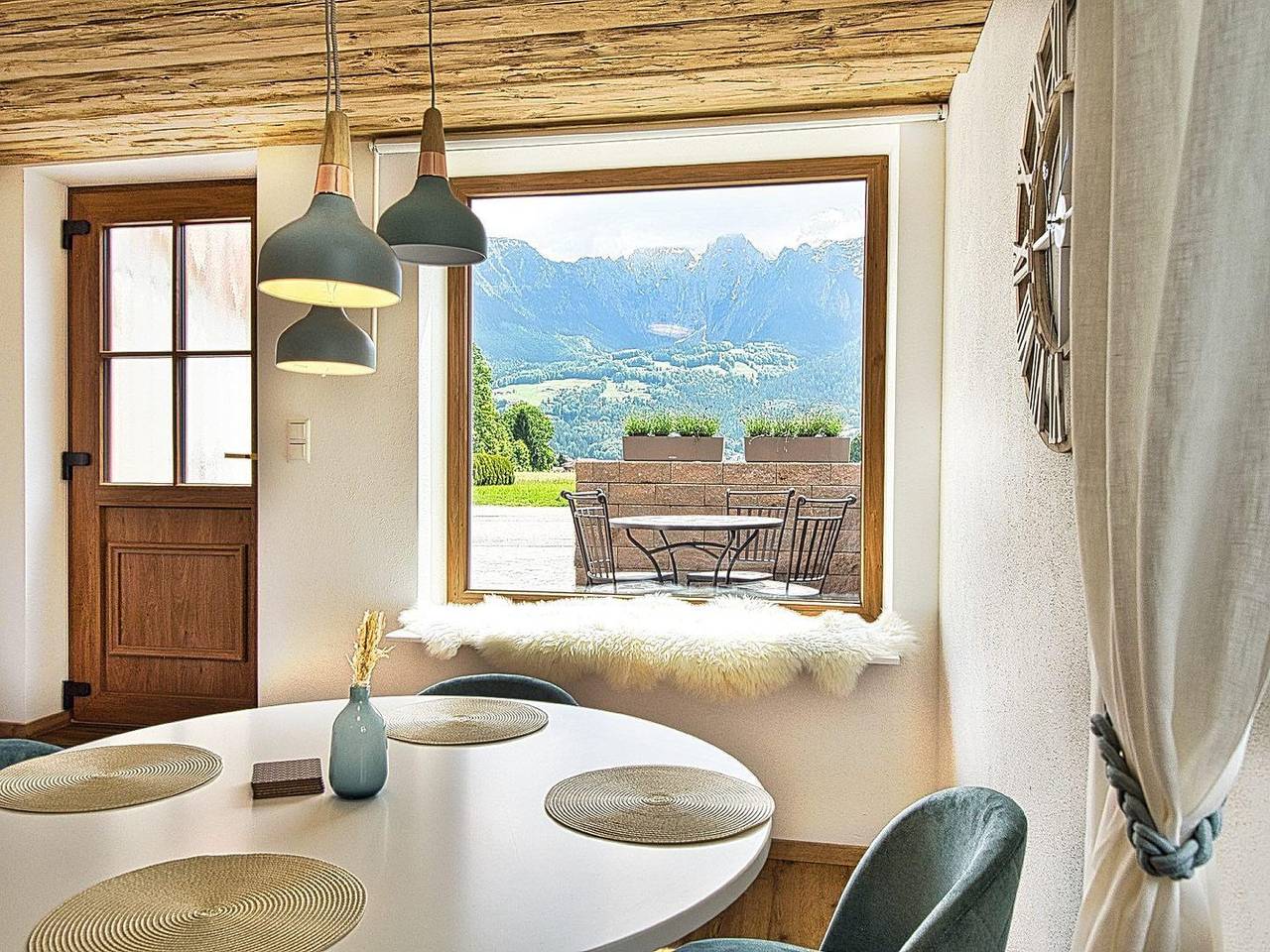 Ganze Wohnung, Moderne Ferienwohnung mit Terrasse & Bergpanorama für Paare und kleine Familien in Schönau am Königssee, Berchtesgadener Alpen