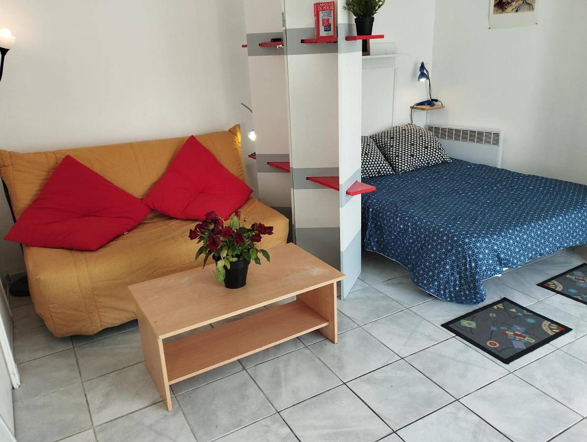 Appartement entier, Grand studio sur jardin Nantes Beaujoire B in Nantes, Région de Nantes