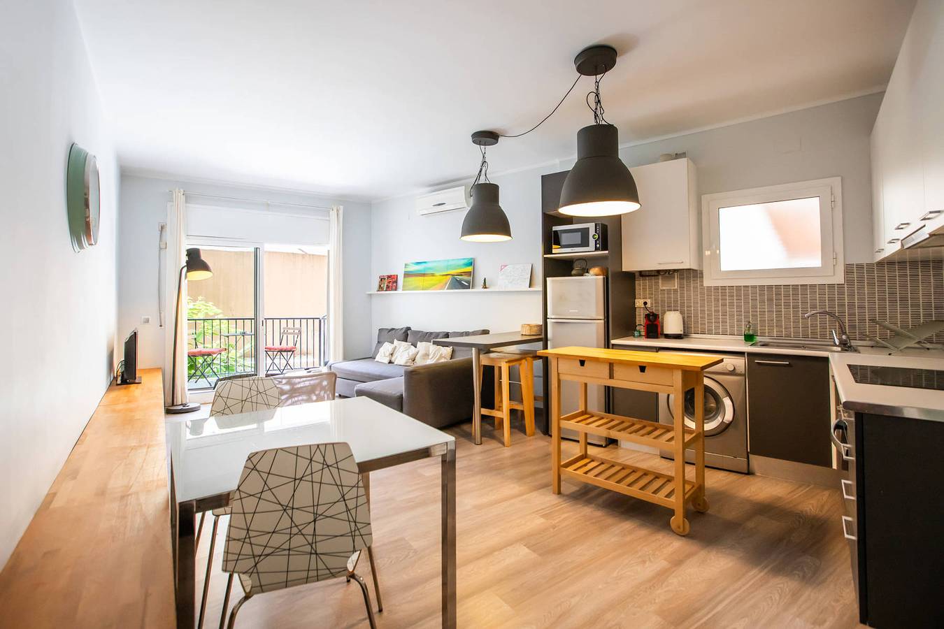 Apartamento entero, 11Foh1095- Apartment near Plaza España in Centro Barcelona, Barcelona