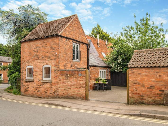 Cottage for 2 people, with garden, with pets - 1