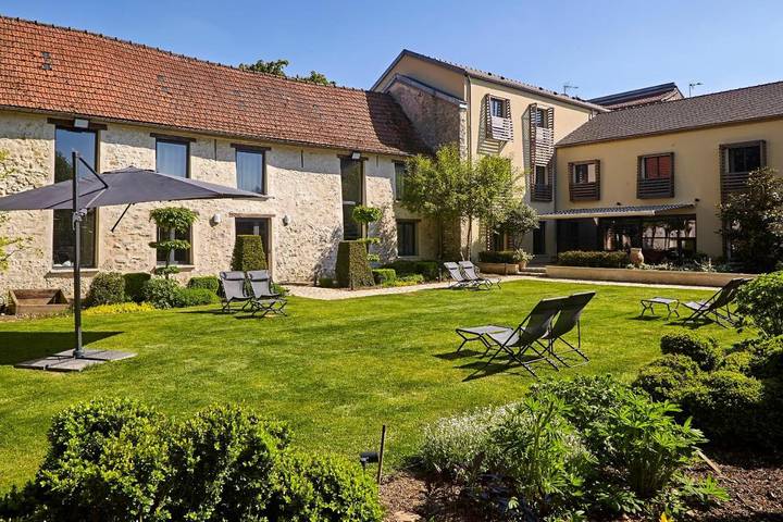 Chambre d’hôte pour 2 personnes, avec Terrasse ainsi que Jardin et Vue à Plailly
