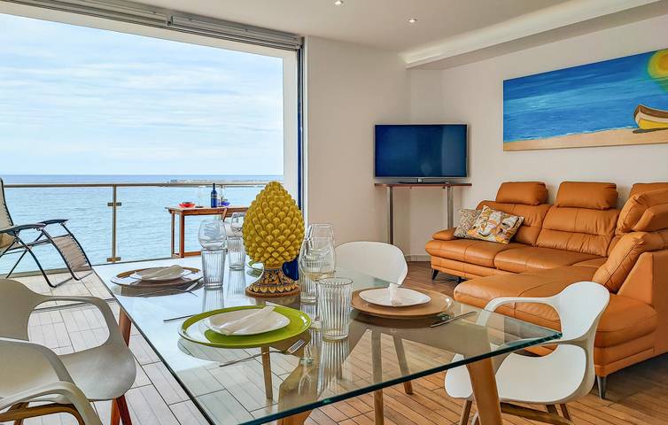 Ferienwohnung für 7 Personen, mit Terrasse in Giardini-Naxos - 2
