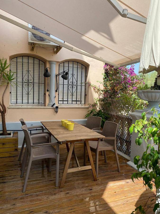 Apartamento para 3 personas, con vistas además de terraza y jardín en Vistahermosa
