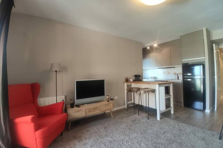 Apartamento de vacaciones para 6 personas, con piscina y jardín - 1