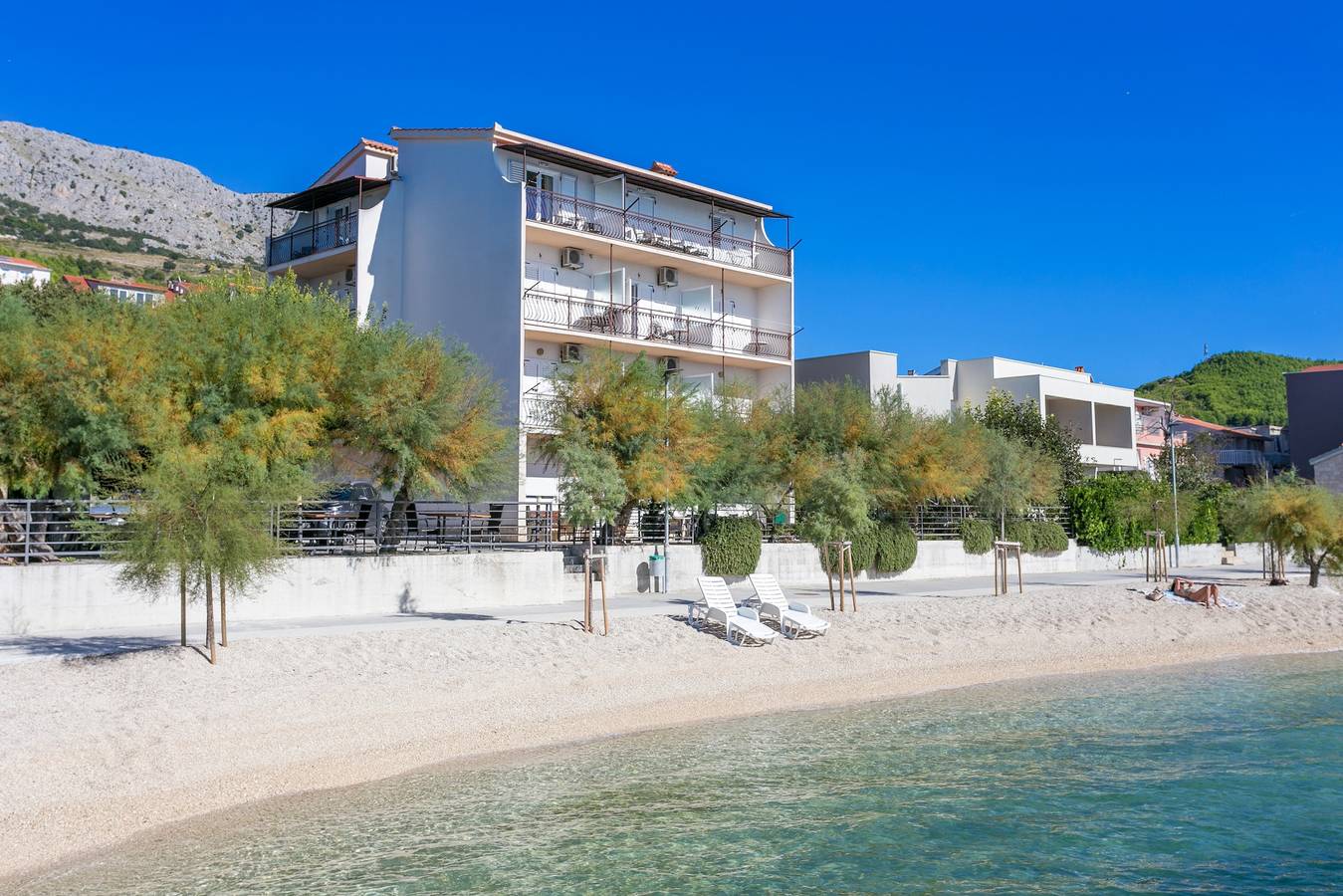 Ganze Wohnung, 1-Zimmer-Ferienwohnung am Strand Podstrana, Split A-13725-a in Podstrana, Split-Dalmatien
