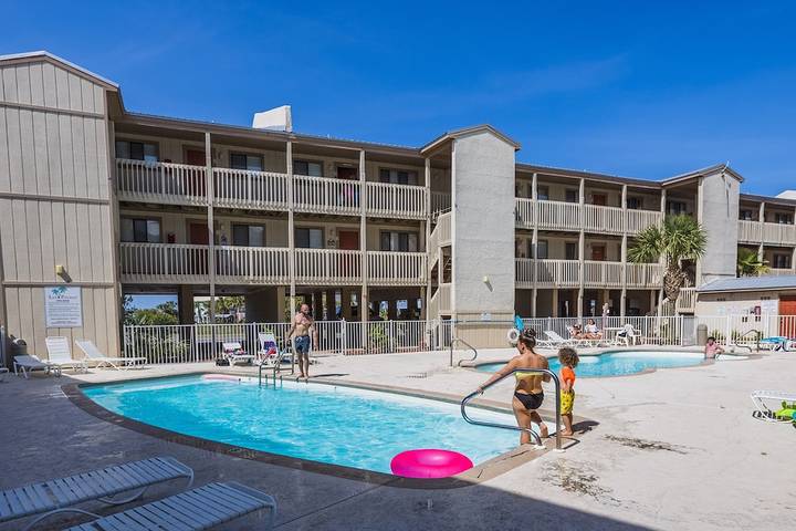 Vacation apartment for 7 people, with pool and balcony - 1