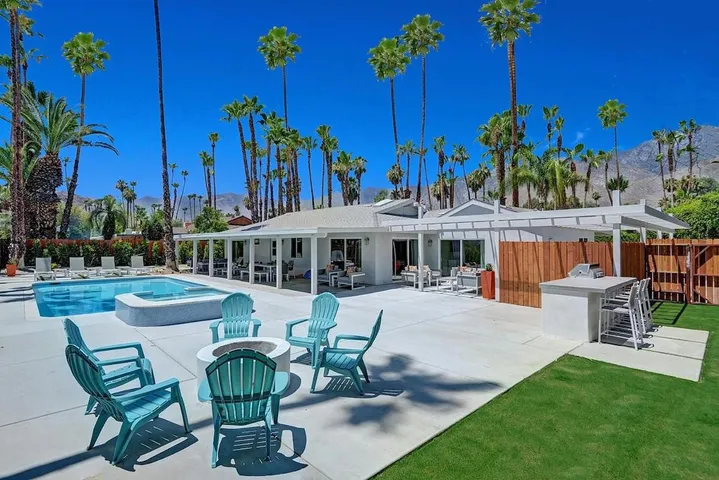 Casa de vacaciones para 8 personas, con terraza además de piscina y vistas - 1
