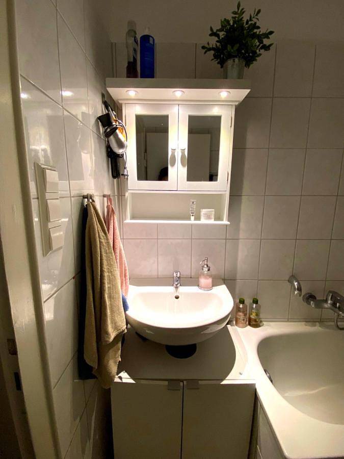Bright Spacious room at the heart of Hannover in Hannover Mitte, Hannover