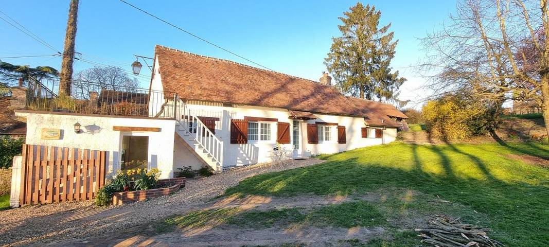 Location de vacances pour 4 personnes, avec Balcon et Terrasse ainsi que Vue sur le lac et Vue à La Puisaye